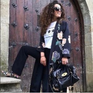 H&M Kimono Amazing add on to your wardrobe!!